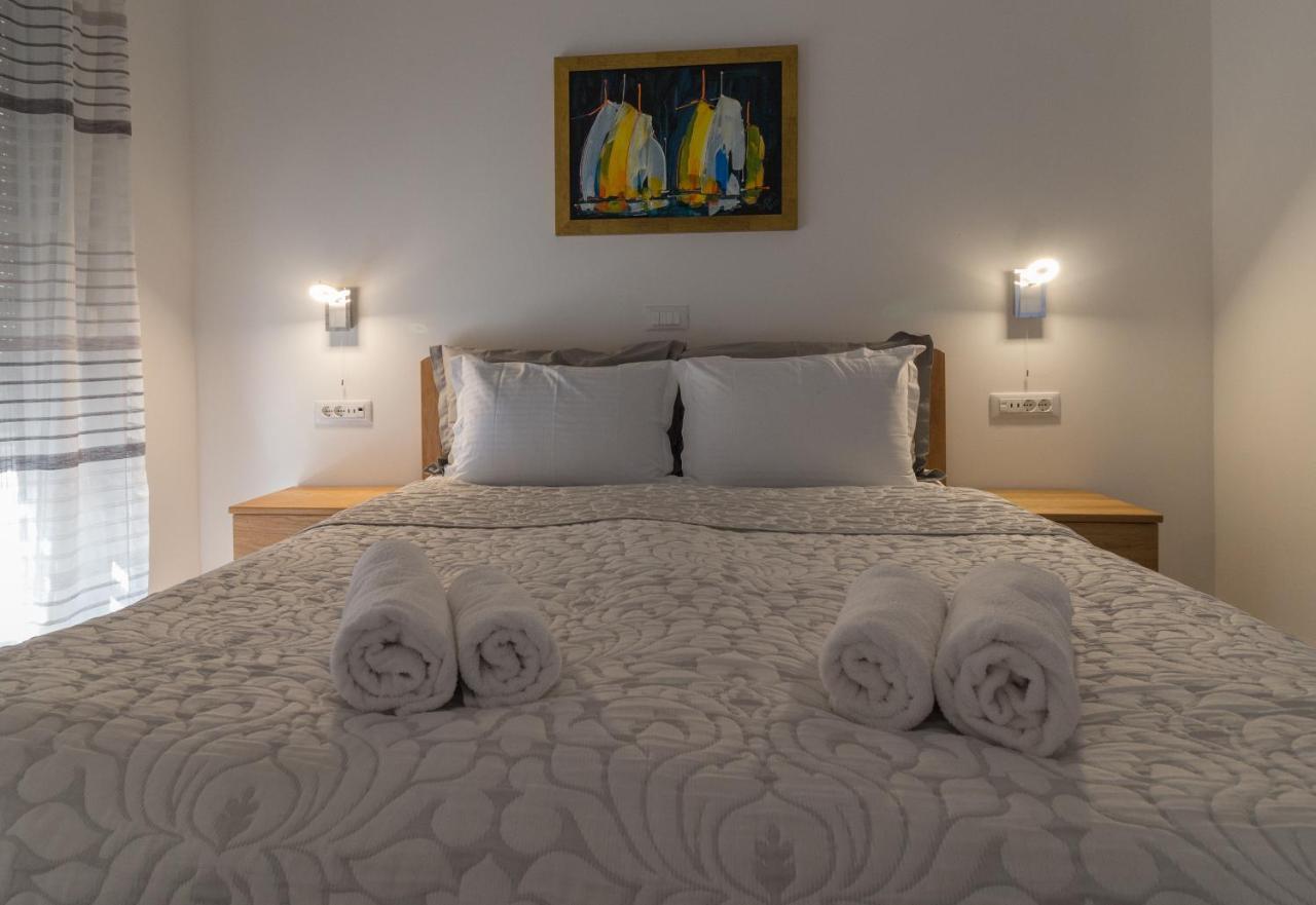 Ema With Heated Saltwater Pool, Sauna And Private Gym - By Ta Leut Agency Privlaka (Zadar)