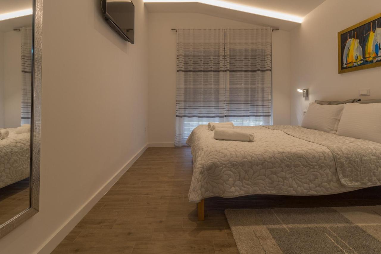 Ema With Heated Saltwater Pool, Sauna And Private Gym - By Ta Leut Agency * Privlaka (Zadar)